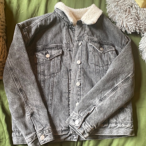 Jacket - Picture 1 of 2